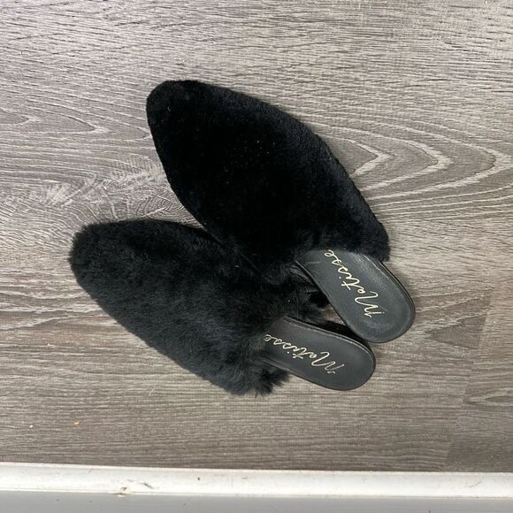 Matisse romance black shearling fur pointed toe slide sandals 7 - Picture 1 of 5